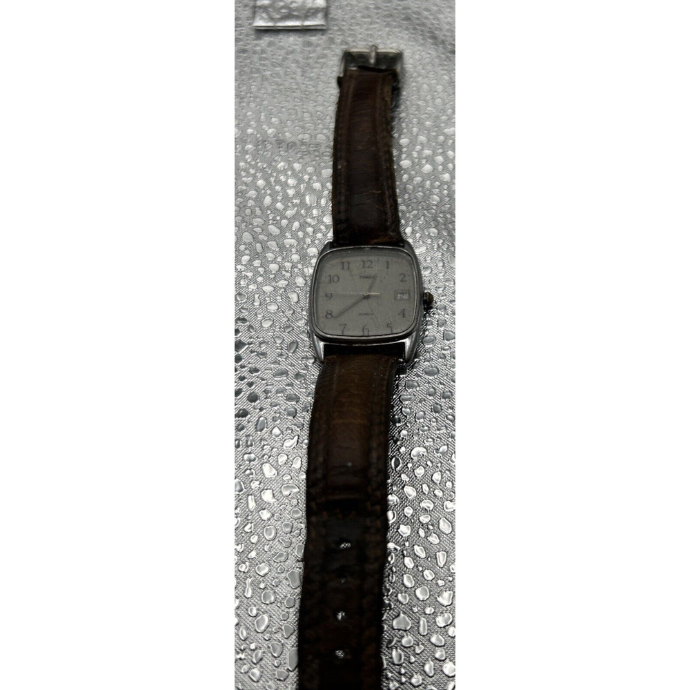 Vintage Timex Quartz l Analog Dial Watch T Cell Leather Band